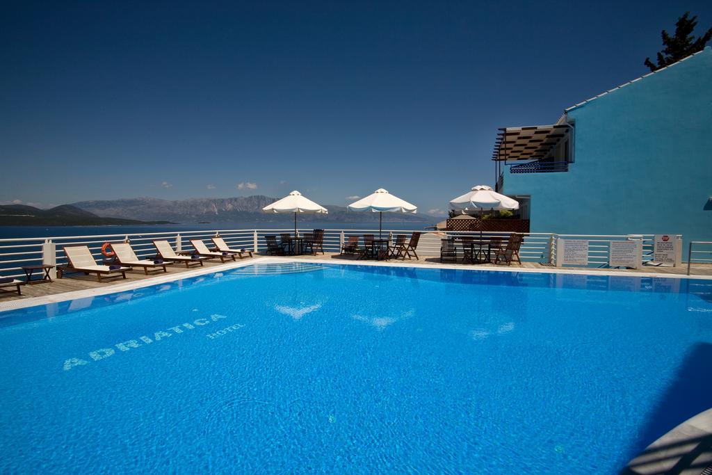 Adriatica Hotel Nikiana Exterior photo