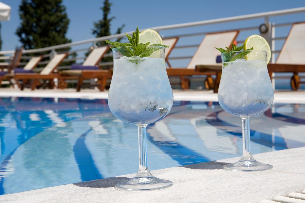 Adriatica Hotel Nikiana Exterior photo