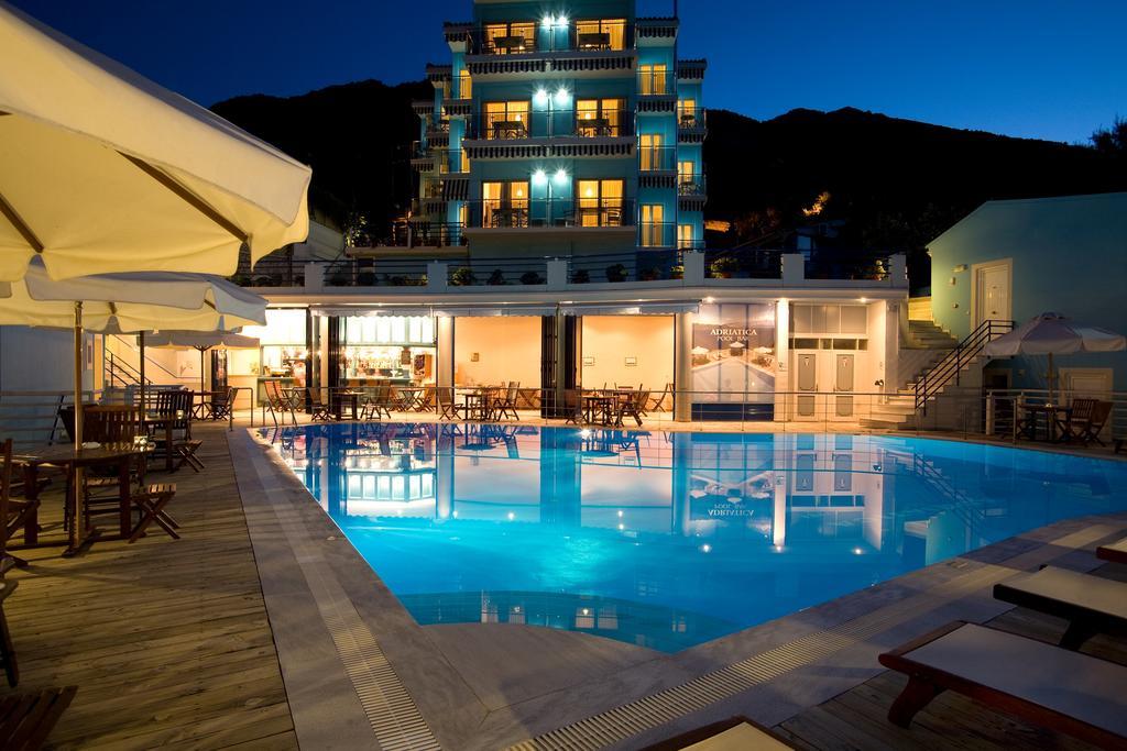 Adriatica Hotel Nikiana Exterior photo