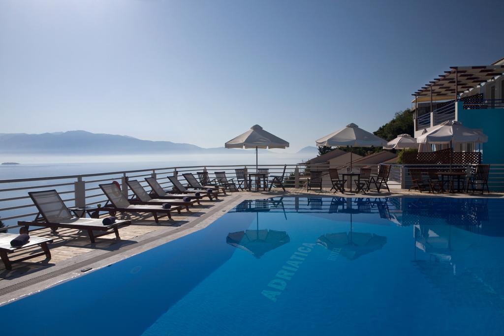 Adriatica Hotel Nikiana Exterior photo