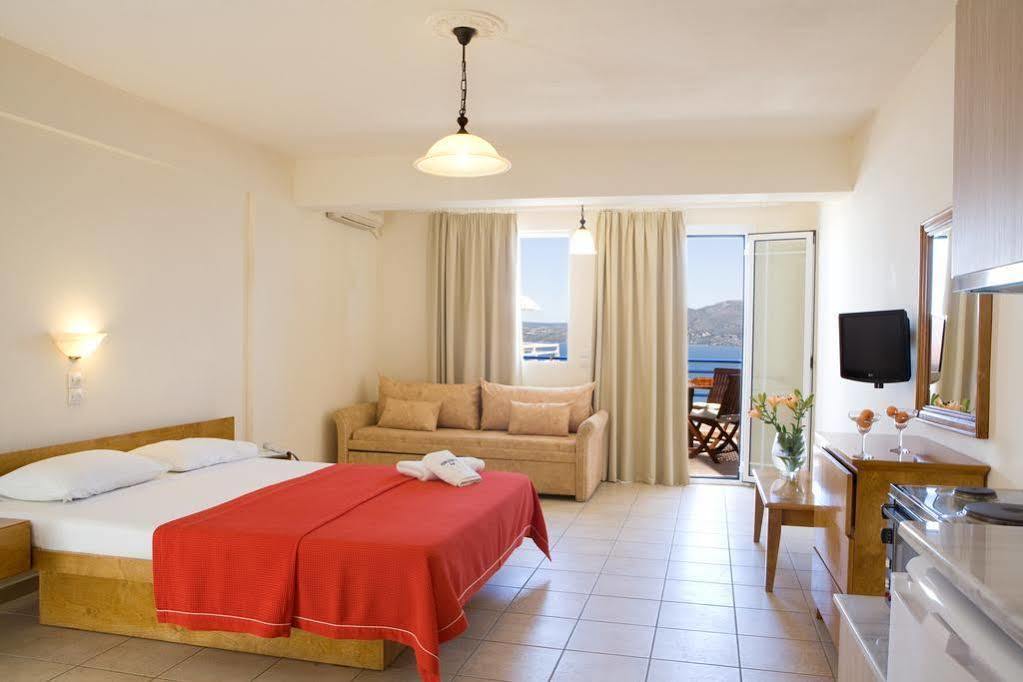 Adriatica Hotel Nikiana Exterior photo